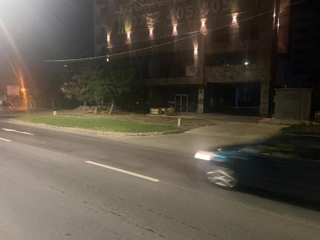 In Apart Hotel Bukurešť Exteriér fotografie