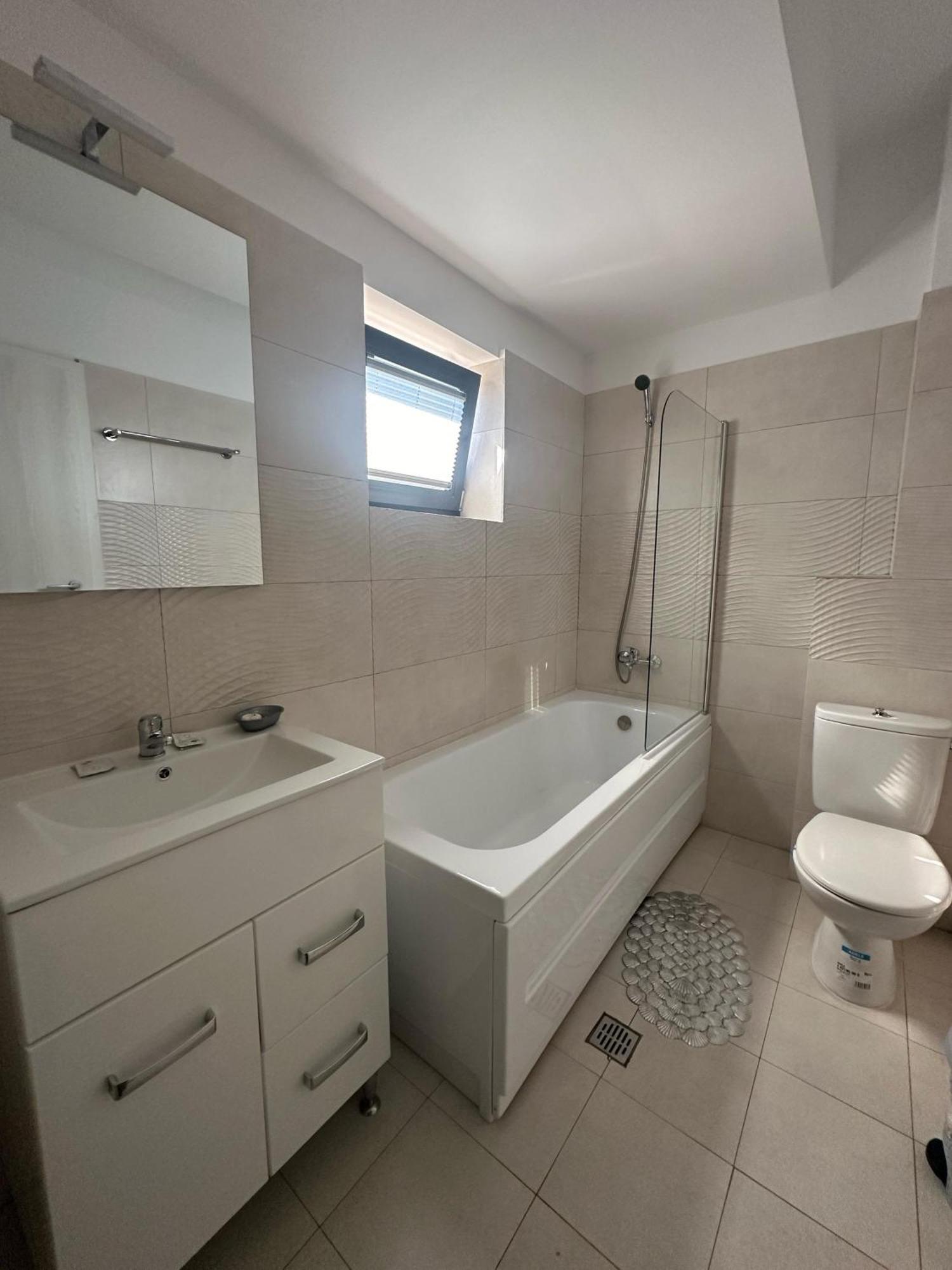 In Apart Hotel Bukurešť Exteriér fotografie